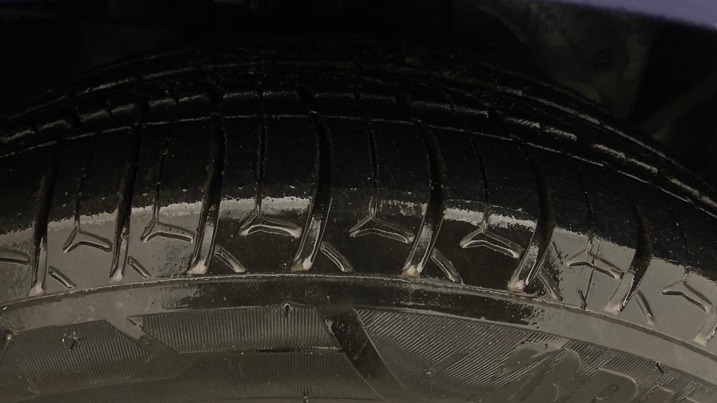 2016 Ford Figo Aspire TREND 1.5 DIESEL, Diesel, Manual, 98,012 km, Right Front Tyre Tread
