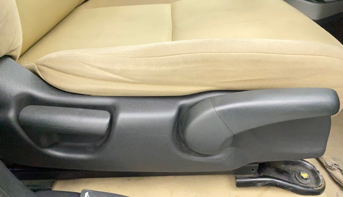 2014 Honda City 1.5L I-VTEC V MT, Petrol, Manual, 76,263 km, Driver Side Adjustment Panel