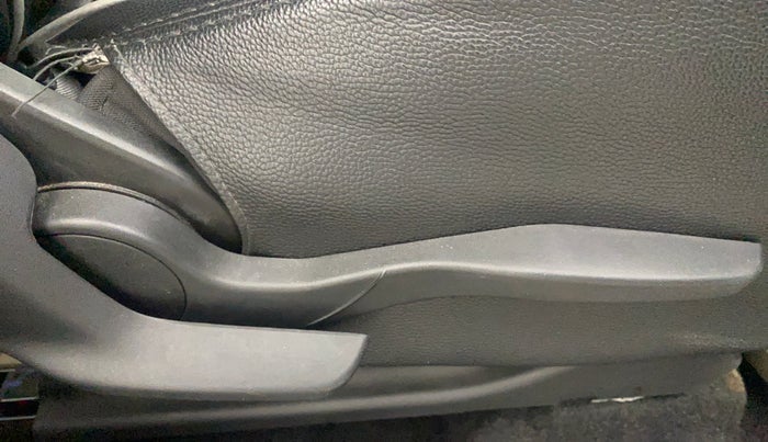 2019 Maruti Swift ZDI AMT, Diesel, Automatic, 25,649 km, Driver Side Adjustment Panel