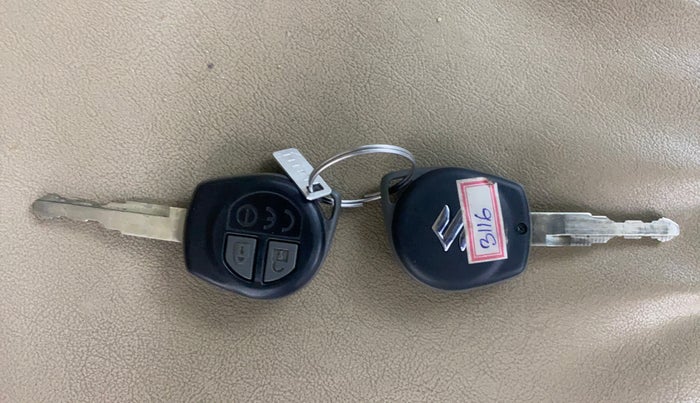 2020 Maruti Dzire VXI AMT, Petrol, Automatic, 45,318 km, Key Close Up