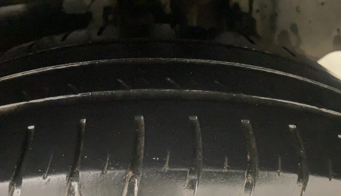 2020 Maruti Dzire VXI AMT, Petrol, Automatic, 45,318 km, Left Rear Tyre Tread