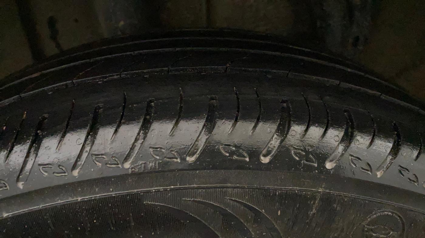 2022 Nissan MAGNITE XL, Petrol, Manual, 26,877 km, Right Rear Tyre Tread
