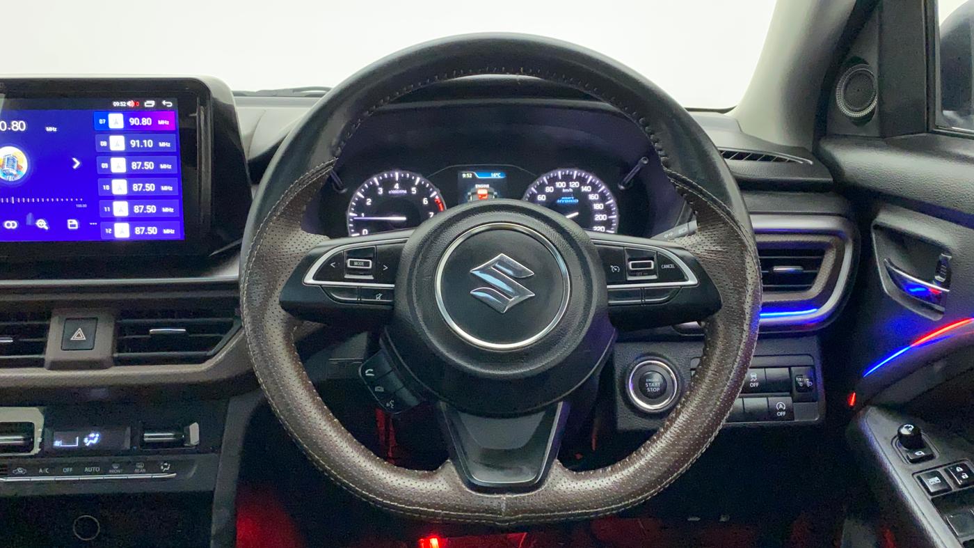 2023 Maruti BREZZA ZXI SMART HYBRID , Petrol, Manual, 21,907 km, Steering Wheel Close Up