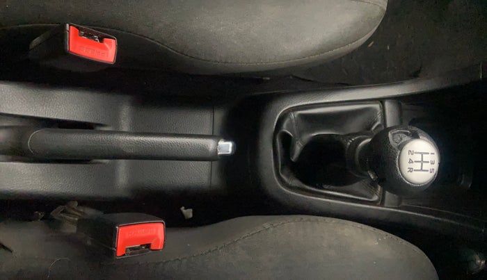 2015 Maruti Swift VXI, Petrol, Manual, 82,853 km, Gear Lever