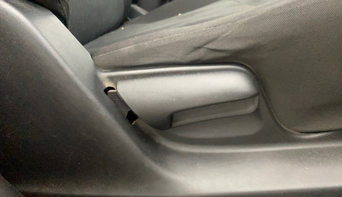 2015 Maruti Swift VXI, Petrol, Manual, 82,853 km, Driver Side Adjustment Panel