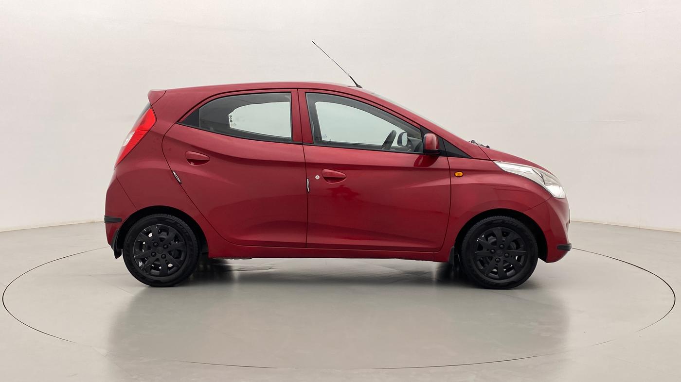 2014 Hyundai Eon SPORTZ, Petrol, Manual, 56,093 km, Right Side View