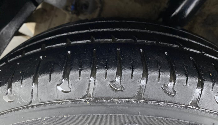 2018 Hyundai Xcent S 1.2, Petrol, Manual, 71,518 km, Right Rear Tyre Tread