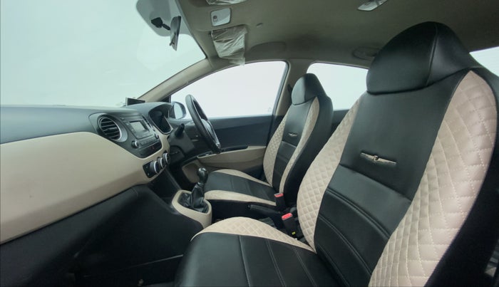 2018 Hyundai Xcent S 1.2, Petrol, Manual, 71,518 km, Right Side Front Door Cabin