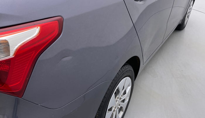 2018 Hyundai Xcent S 1.2, Petrol, Manual, 71,518 km, Right quarter panel - Minor scratches