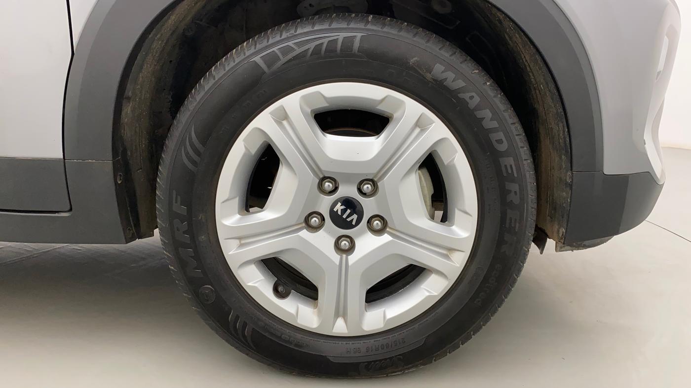 2020 KIA SONET HTX 1.5, Diesel, Manual, 27,126 km, Right Front Wheel