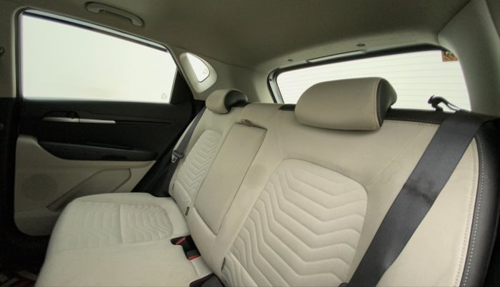 2020 KIA SONET HTX 1.5, Diesel, Manual, 27,126 km, Right Side Rear Door Cabin