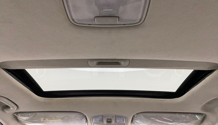 2020 KIA SONET HTX 1.5, Diesel, Manual, 27,126 km, Moonroof/ Sunroof