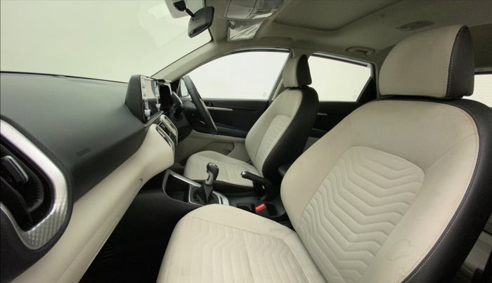 2020 KIA SONET HTX 1.5, Diesel, Manual, 27,126 km, Right Side Front Door Cabin