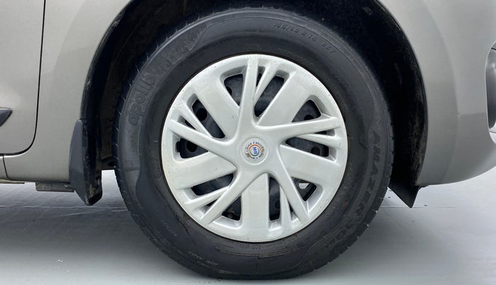 2019 Maruti Swift VXI AMT D, Petrol, Automatic, 34,325 km, Right Front Wheel