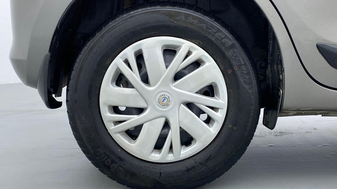 2019 Maruti Swift VXI AMT D, Petrol, Automatic, 34,325 km, Right Rear Wheel