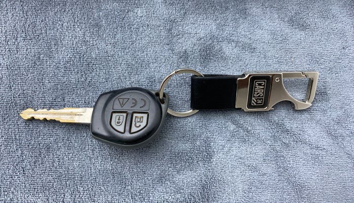 2019 Maruti Swift VXI AMT D, Petrol, Automatic, 34,325 km, Key Close Up