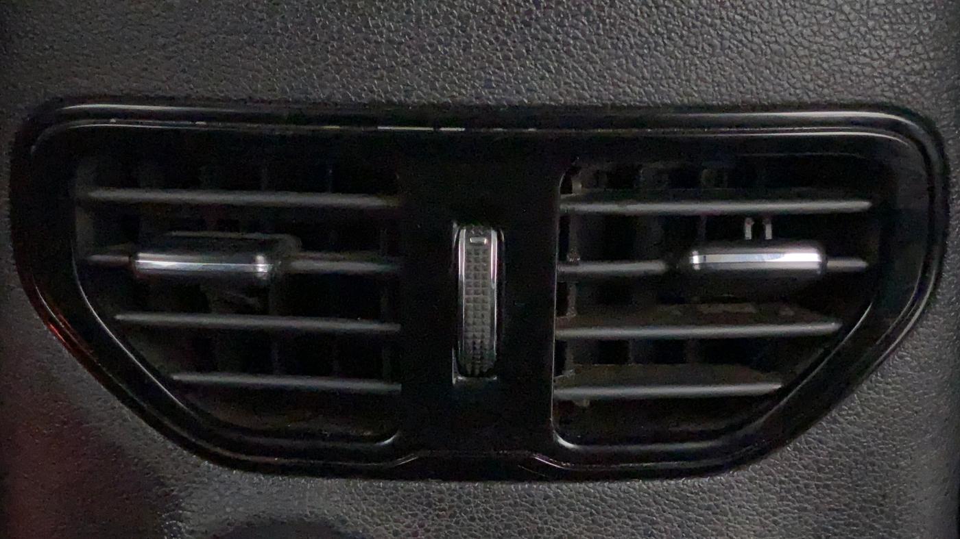 2018 Tata Hexa Varicor 400 XT, Diesel, Manual, 92,452 km, Rear AC Vents