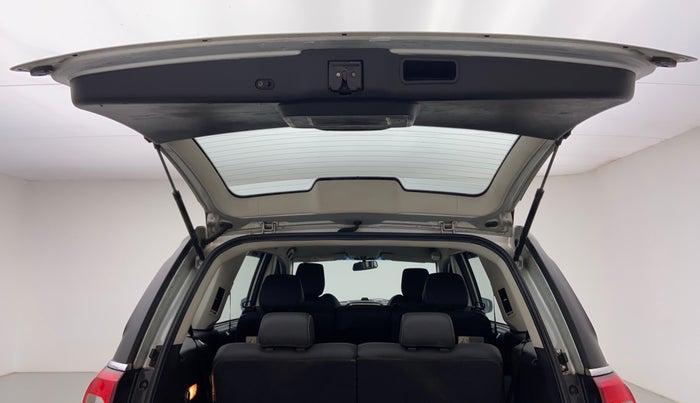 2018 Tata Hexa Varicor 400 XT, Diesel, Manual, 92,452 km, Boot Door Open