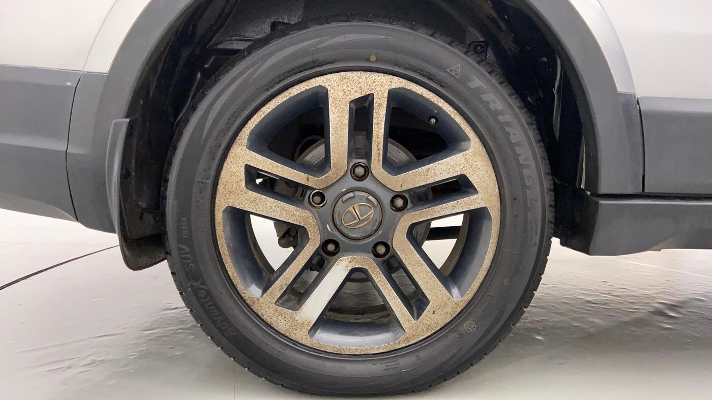 2018 Tata Hexa Varicor 400 XT, Diesel, Manual, 92,452 km, Right Rear Wheel