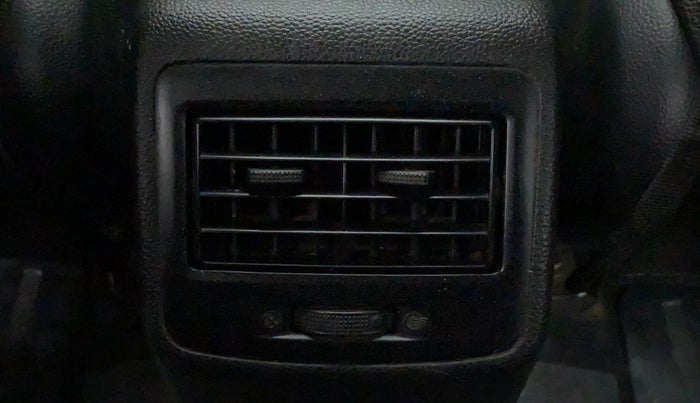 2016 Hyundai Grand i10 SPORTZ 1.1 CRDI, Diesel, Manual, 95,265 km, Rear AC Vents