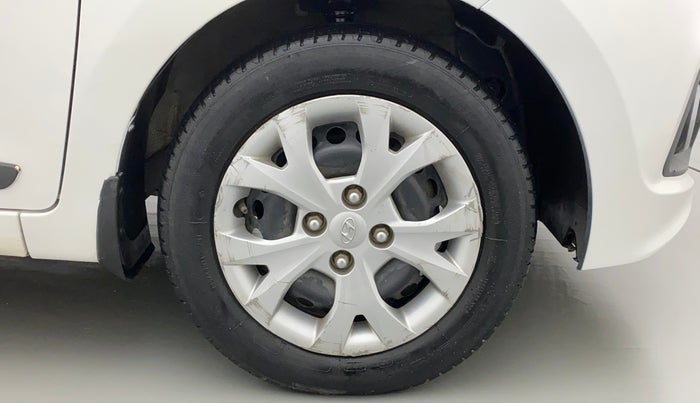 2016 Hyundai Grand i10 SPORTZ 1.1 CRDI, Diesel, Manual, 95,265 km, Right Front Wheel