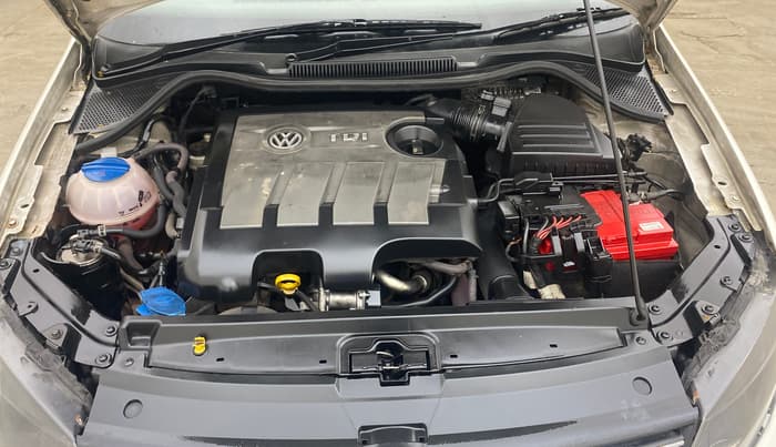 2014 Volkswagen Vento HIGHLINE DIESEL 1.6, Diesel, Manual, 1,05,013 km, Engine View