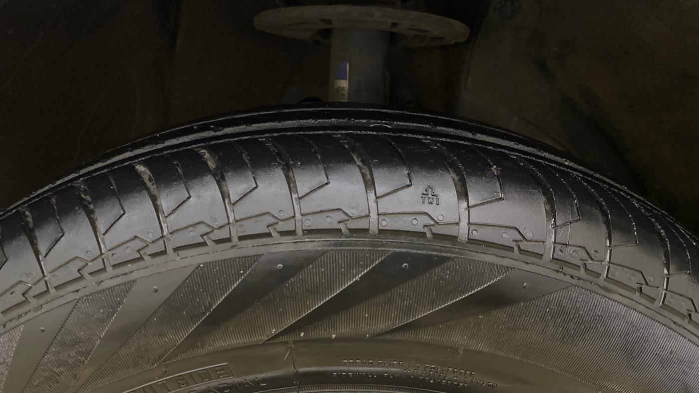 2022 Maruti Dzire VXI, Petrol, Manual, 30,558 km, Right Front Tyre Tread