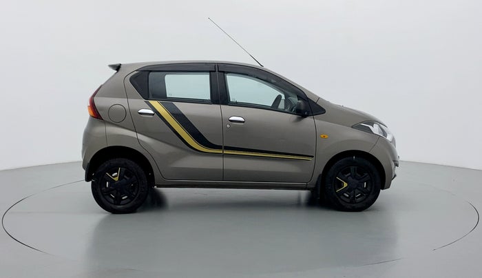 2017 Datsun Redi Go Gold 1.0, Petrol, Manual, 6,997 km, Right Side View