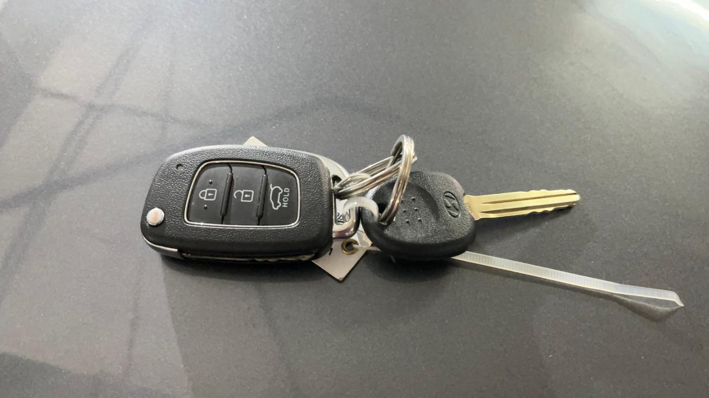 2019 Hyundai VENUE SX 1.0 TURBO, Petrol, Manual, 51,469 km, Key Close Up