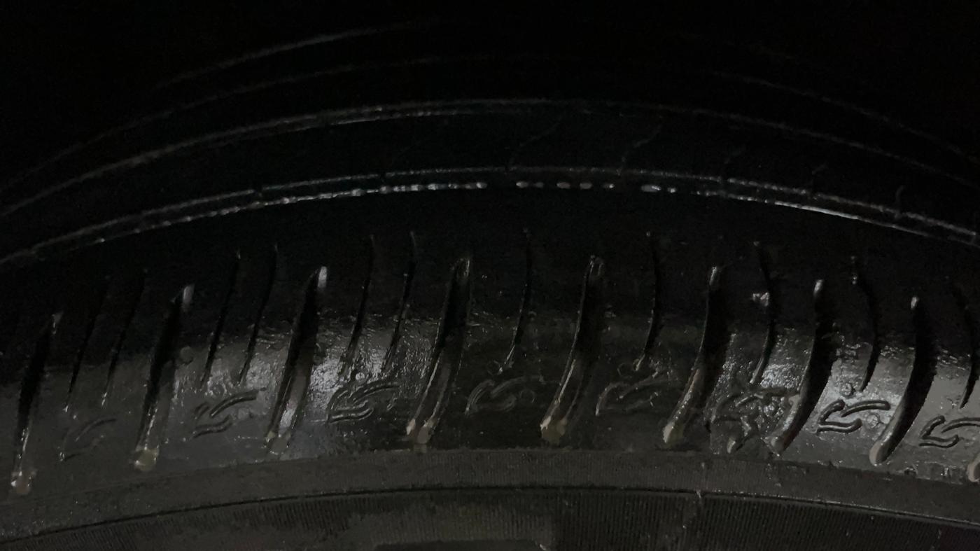 2019 Hyundai VENUE SX 1.0 TURBO, Petrol, Manual, 51,469 km, Right Front Tyre Tread