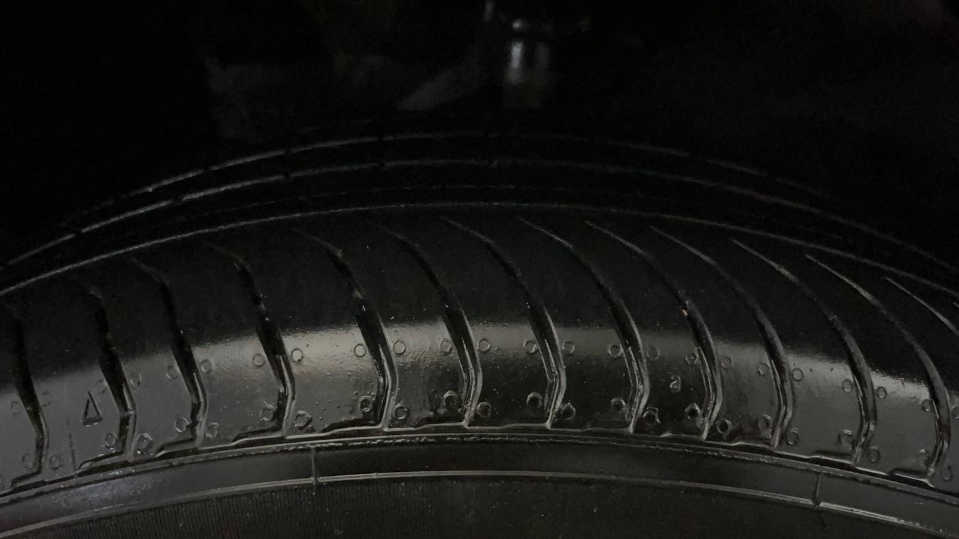 2019 Hyundai VENUE SX 1.0 TURBO, Petrol, Manual, 51,469 km, Left Front Tyre Tread