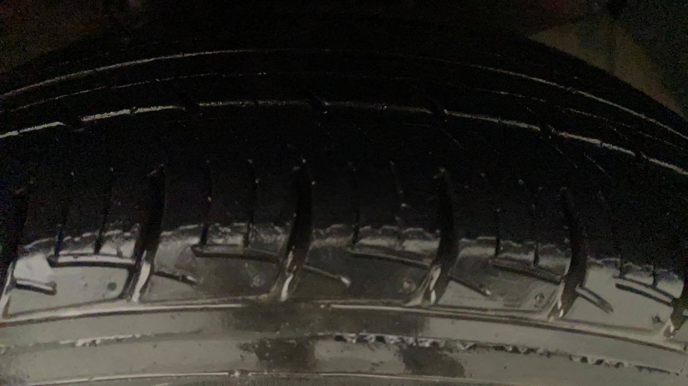 2018 Hyundai Grand i10 MAGNA 1.2 KAPPA VTVT, CNG, Manual, 33,023 km, Left Front Tyre Tread