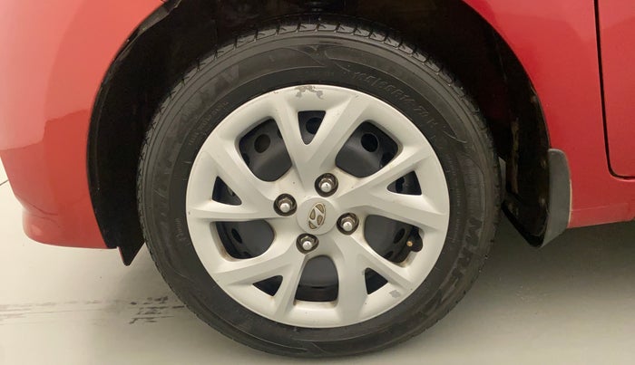 2018 Hyundai Grand i10 MAGNA 1.2 KAPPA VTVT, CNG, Manual, 33,023 km, Left Front Wheel