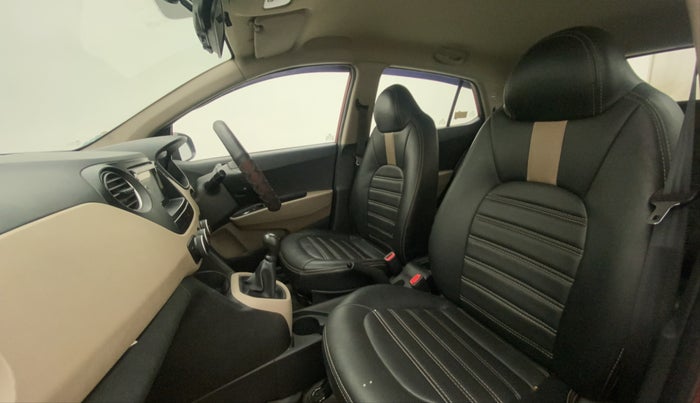 2018 Hyundai Grand i10 MAGNA 1.2 KAPPA VTVT, CNG, Manual, 33,023 km, Right Side Front Door Cabin