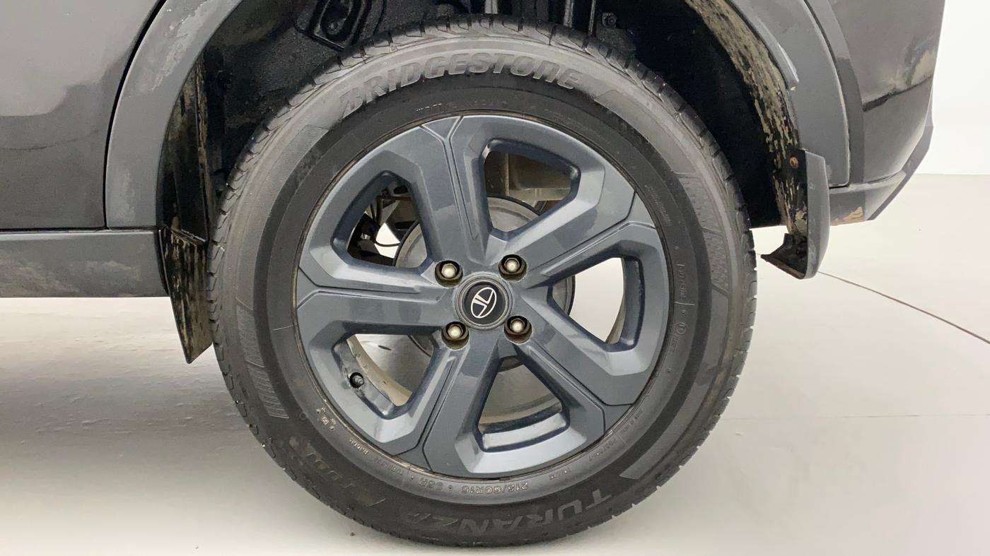 2022 Tata NEXON XZA PLUS (O) PETROL DARK EDITION, Petrol, Automatic, 8,139 km, Left Rear Wheel