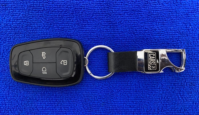 2022 Tata NEXON XZA PLUS (O) PETROL DARK EDITION, Petrol, Automatic, 8,139 km, Key Close Up