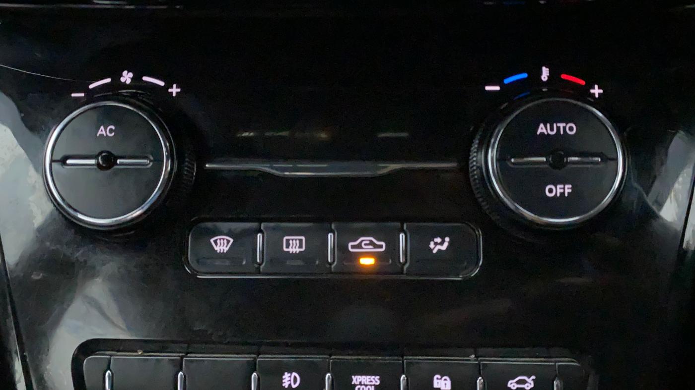 2022 Tata NEXON XZA PLUS (O) PETROL DARK EDITION, Petrol, Automatic, 8,139 km, Automatic Climate Control