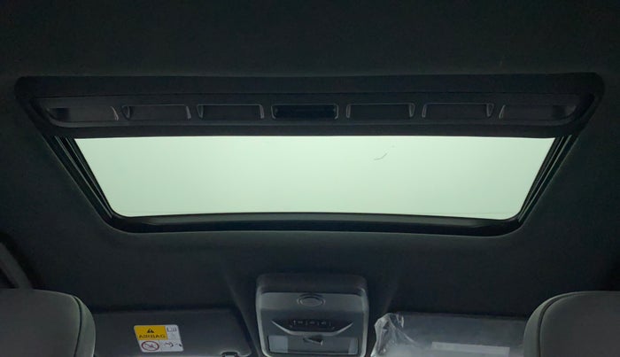 2022 Tata NEXON XZA PLUS (O) PETROL DARK EDITION, Petrol, Automatic, 8,139 km, Moonroof/ Sunroof