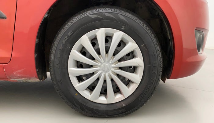 2012 Maruti Swift VDI, Diesel, Manual, 1,15,035 km, Right Front Wheel
