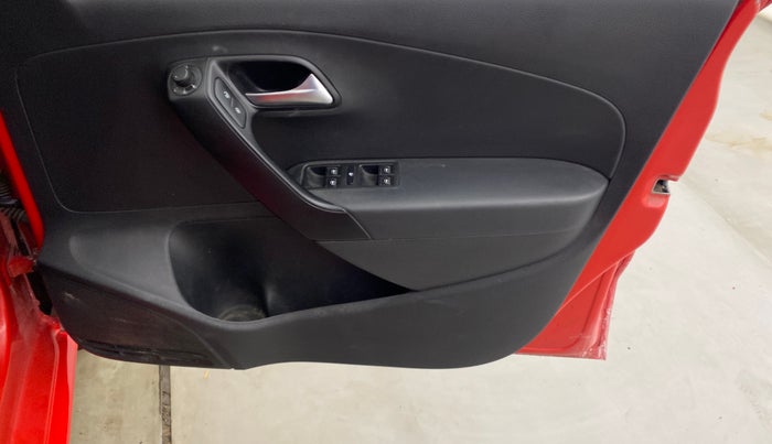 2017 Volkswagen Polo GT TSI AT, Petrol, Automatic, 91,833 km, Driver Side Door Panels Control