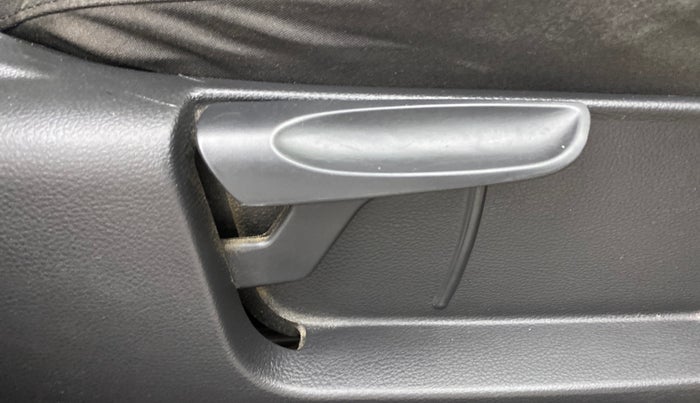 2017 Volkswagen Polo GT TSI AT, Petrol, Automatic, 91,833 km, Driver Side Adjustment Panel