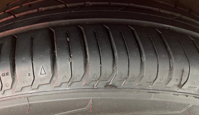 2017 Volkswagen Polo GT TSI AT, Petrol, Automatic, 91,833 km, Right Front Tyre Tread