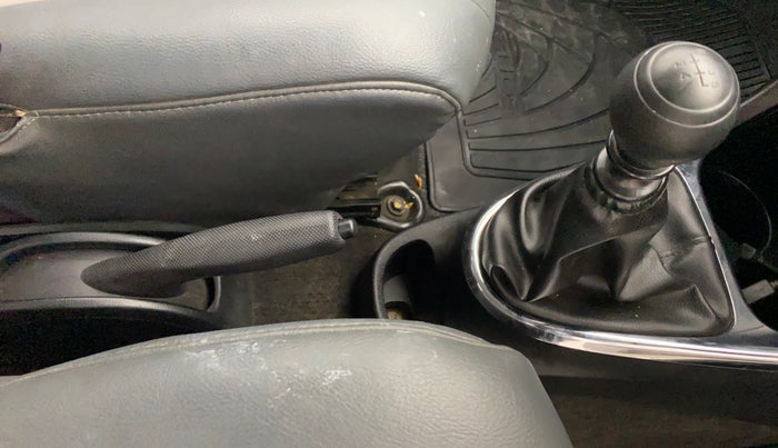 2011 Toyota Etios VD, Diesel, Manual, 76,722 km, Gear Lever