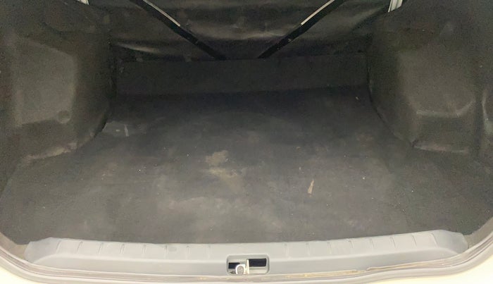 2011 Toyota Etios VD, Diesel, Manual, 76,722 km, Boot Inside