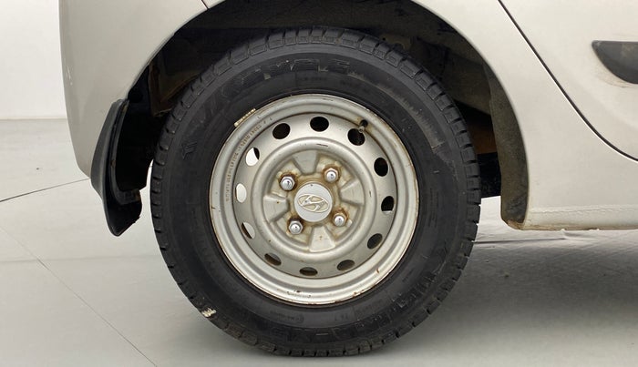 2011 Hyundai Eon ERA, Petrol, Manual, 82,850 km, Right Rear Wheel