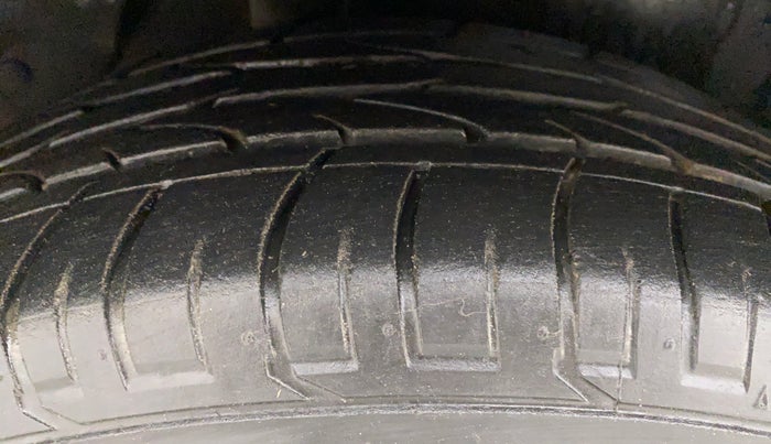 2018 Hyundai Creta SX AT 1.6 DIESEL, Diesel, Automatic, 27,134 km, Right Rear Tyre Tread