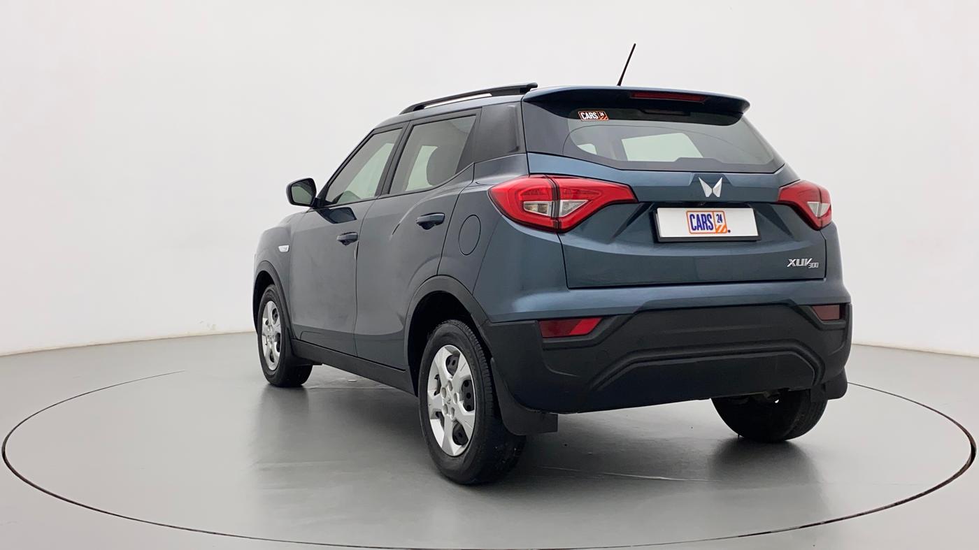 2022 Mahindra XUV300 W6 1.5 DIESEL, Diesel, Manual, 20,246 km, Left Back Diagonal