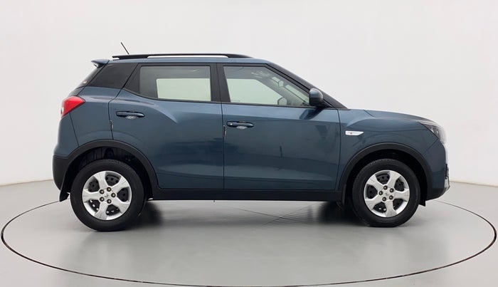 2022 Mahindra XUV300 W6 1.5 DIESEL, Diesel, Manual, 20,246 km, Right Side View