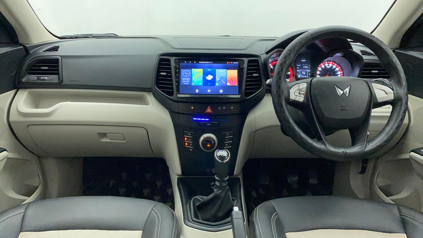 2022 Mahindra XUV300 W6 1.5 DIESEL, Diesel, Manual, 20,246 km, Dashboard