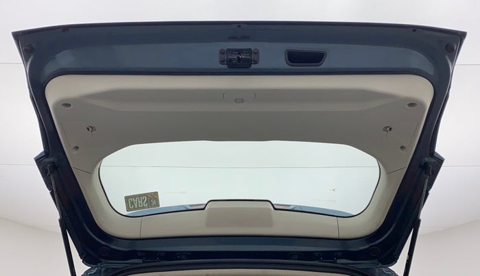 2022 Mahindra XUV300 W6 1.5 DIESEL, Diesel, Manual, 20,246 km, Boot Door Open